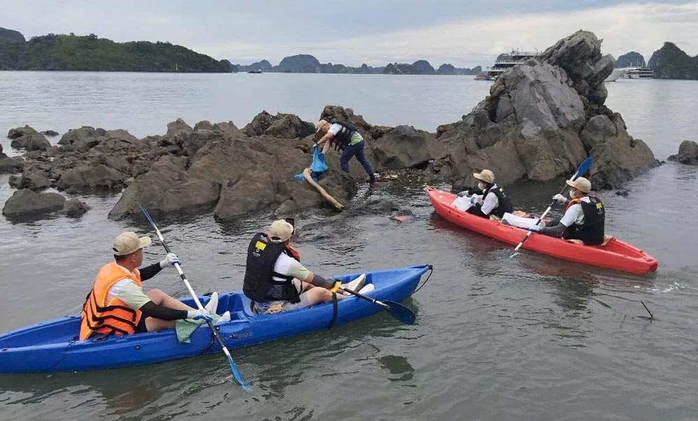 Community efforts restore beauty of Lan Ha Bay